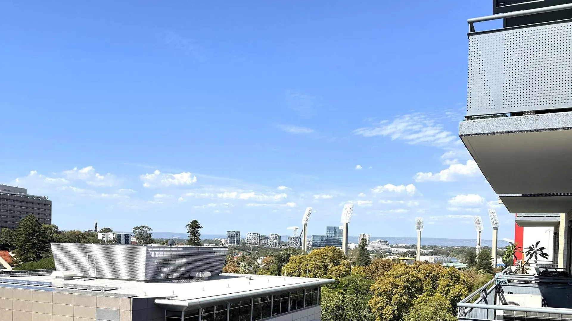 64 Sweeping Views Eastperth 2Br Poolpkg 아파트